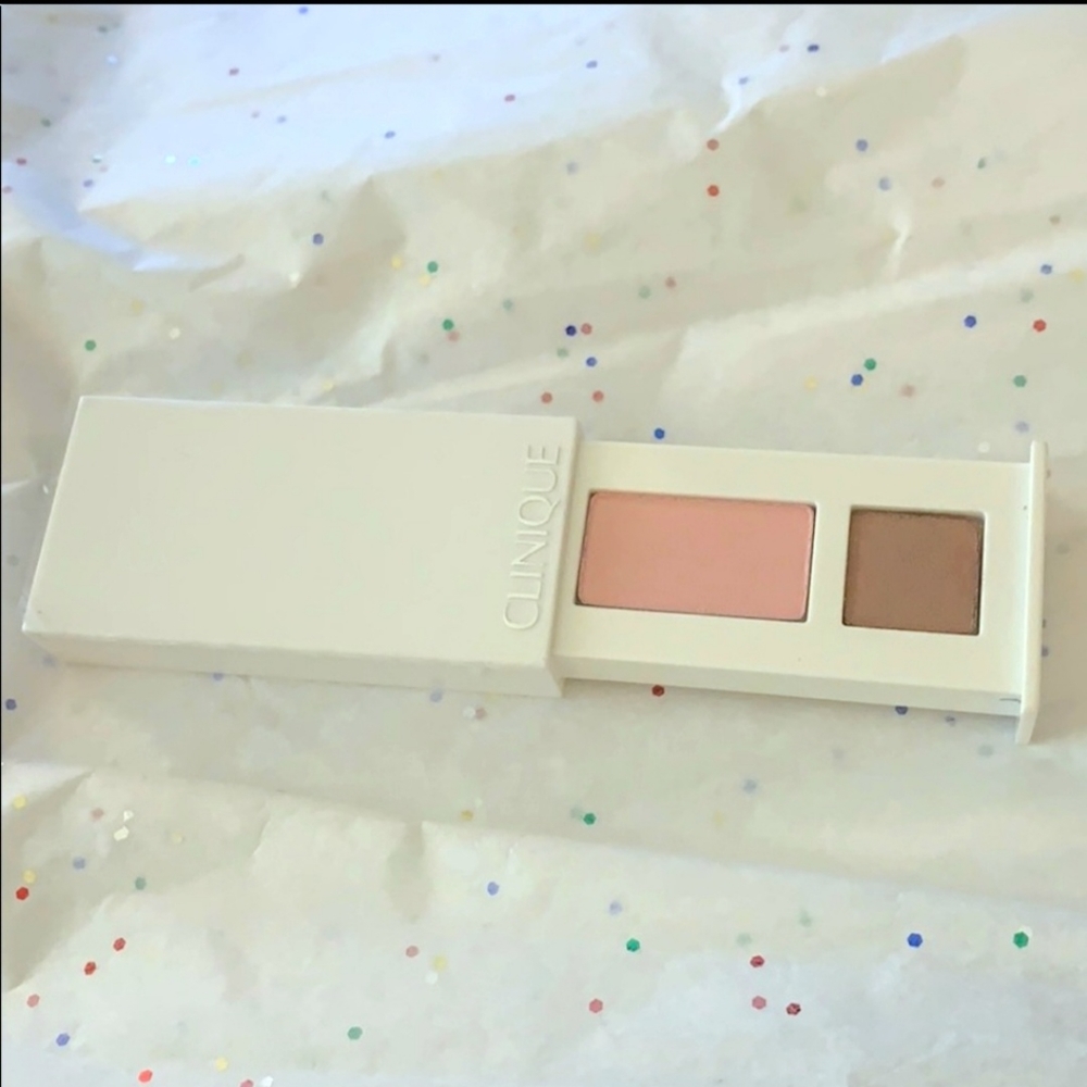 CLINIQUE All About Eye Shadow Duo MINI in ''STRAWBERRY FUDGE'' (.06oz/1.7g)